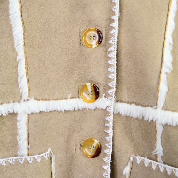 Liv a Little Coat - Picture 2 of 3